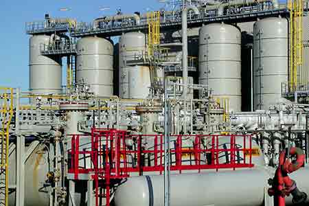 肯富来星空网页版·官方站在线登入-星空(中国)机组在北欧炼油项目油气回收使用现场